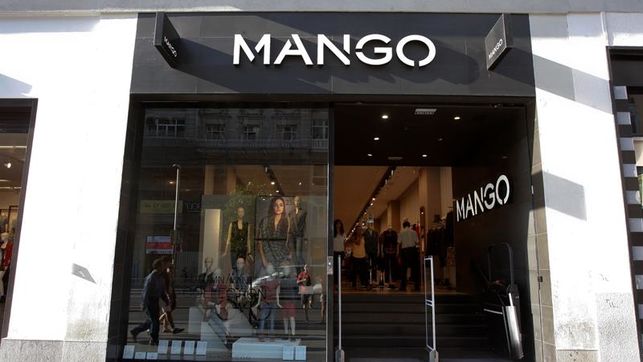 Fachada de la tienda Mango