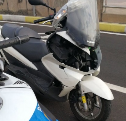 Fotos: @PoliciaLPA Motorista accidentado en Las Palmas de Gran Canaria