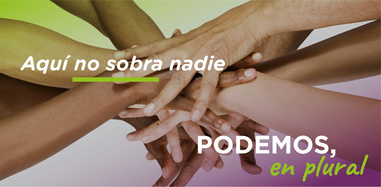 Cartel de Podemos en Plural, manos entrelazadas