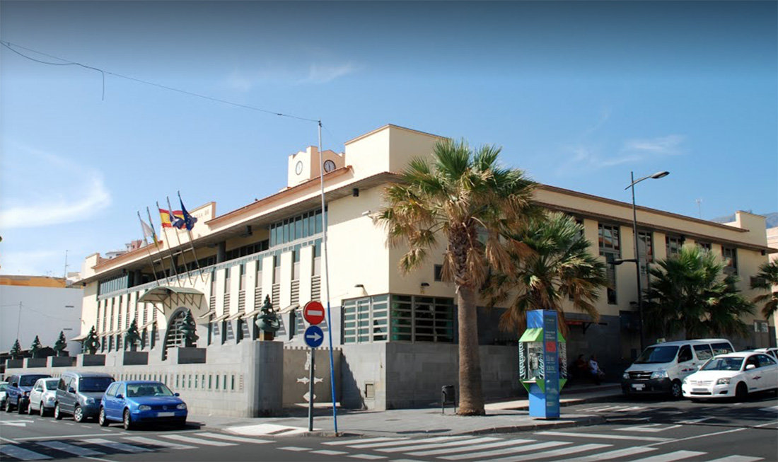 Fachada del ayuntamiento de Candelaria