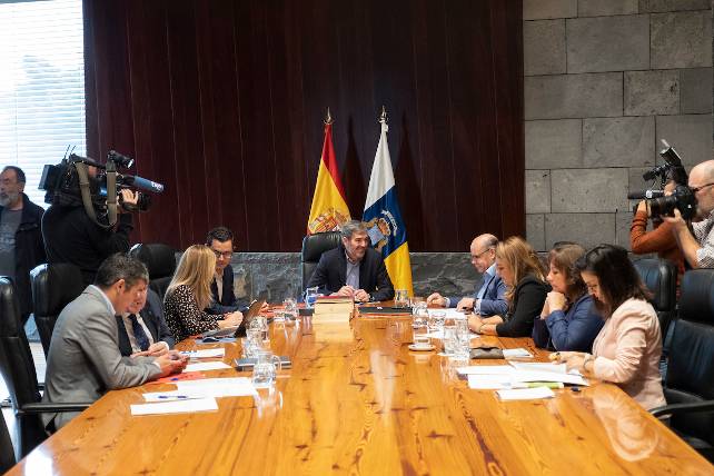 Mesa del Consejo de Gobierno de Canarias