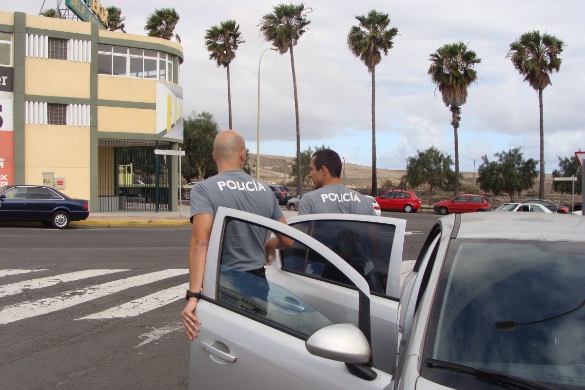 Policía Canaria