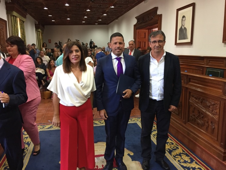 Carmen Hernández, Héctor Suárez y Juan Francisco Artiles