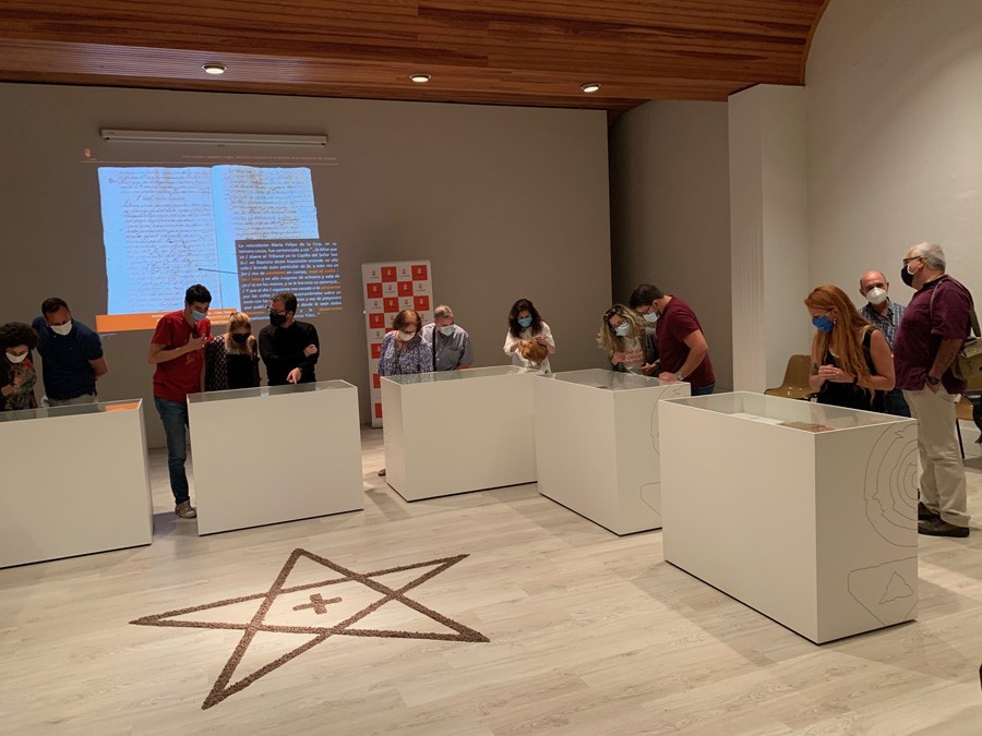 Brujas y hechiceras visitaron El Museo Canario en la noche de San Juan 