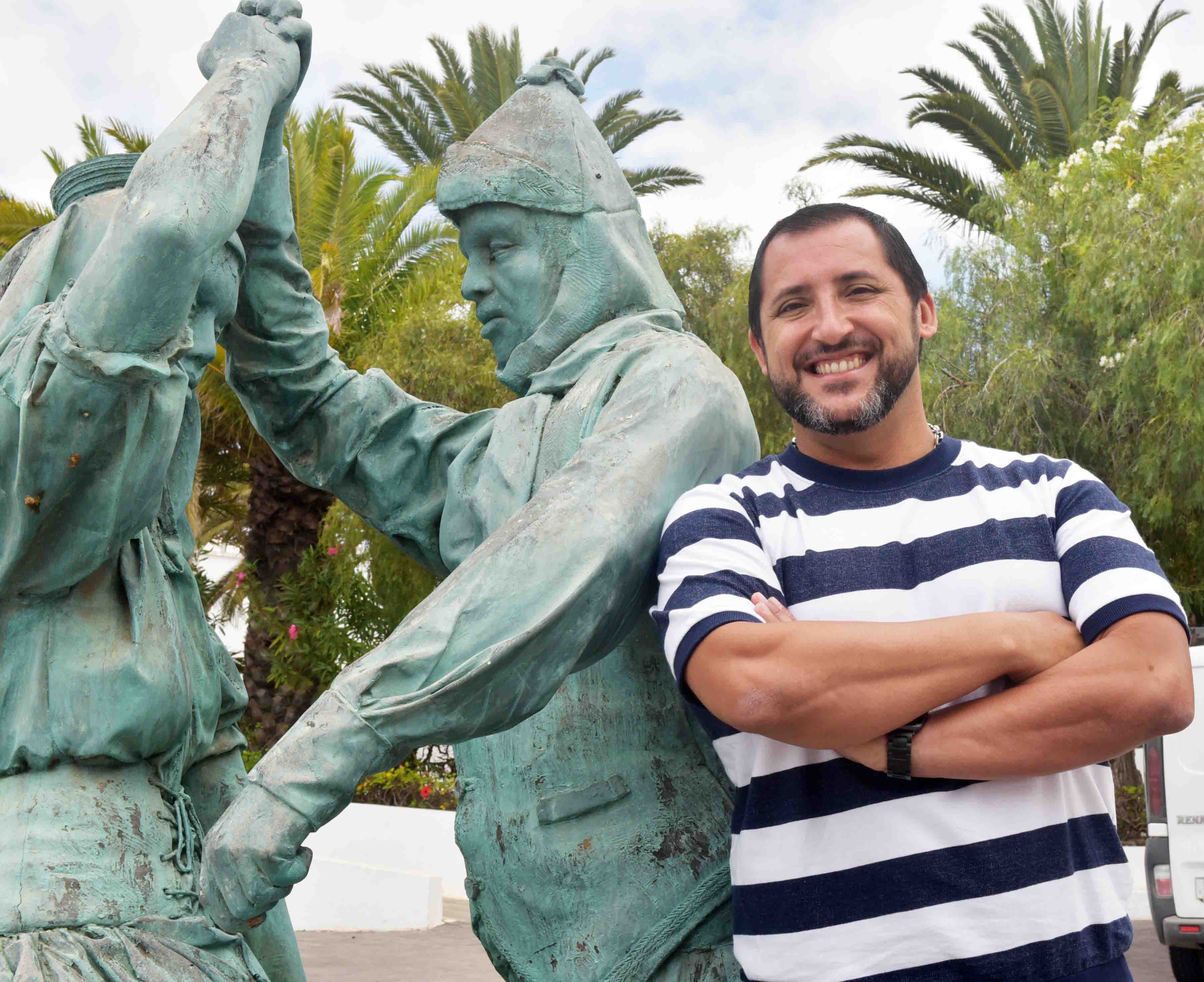 El tenor Jorge de León visitó el Teatro de San Bartolomé. Lanzarote