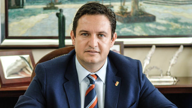 José Julián Mena. Alcalde de Arona. Tenerife José Julián Mena. Alcalde de Arona. Tenerife