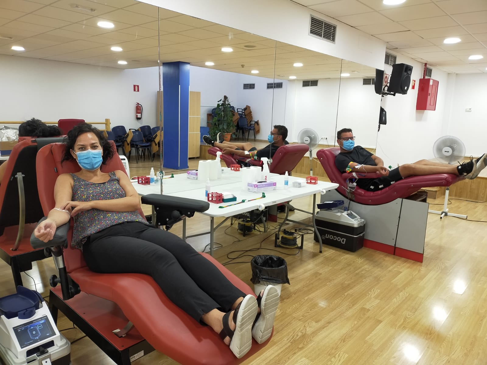 Donantes de sangre del ICHH Donantes de sangre del ICHH