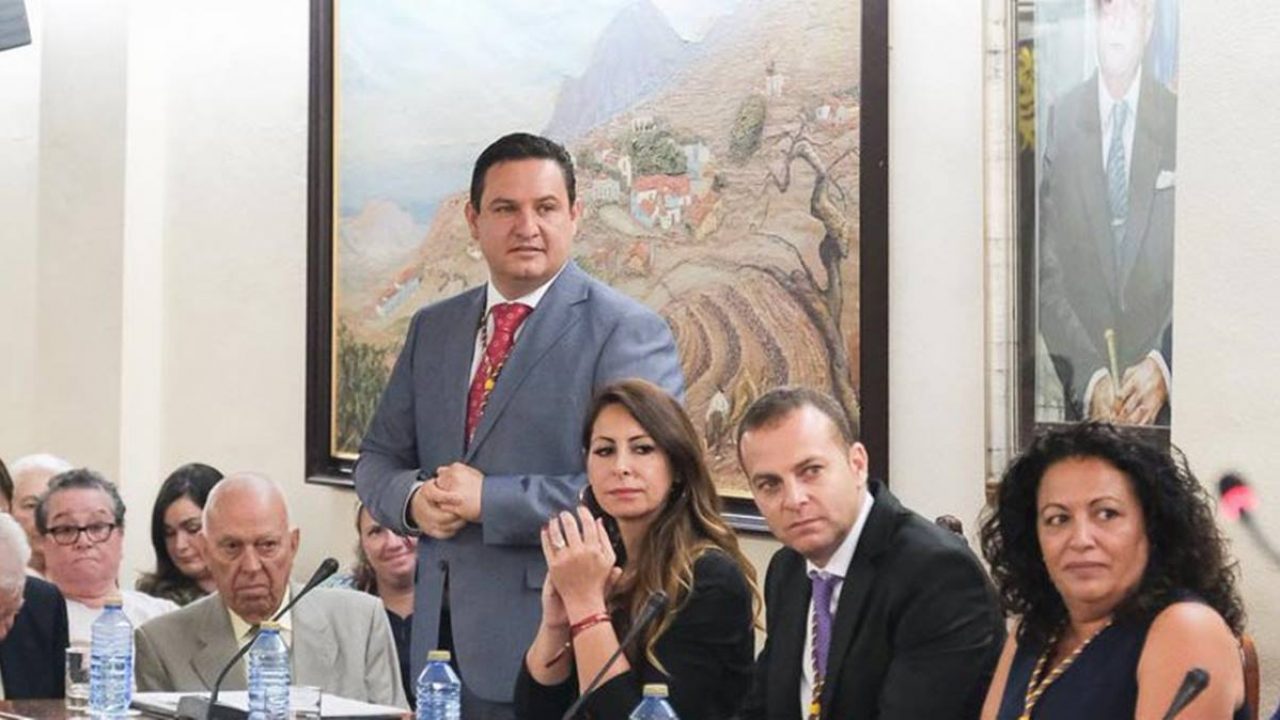 José Luis Menoa y concejales de Arona José Luis Menoa y concejales de Arona