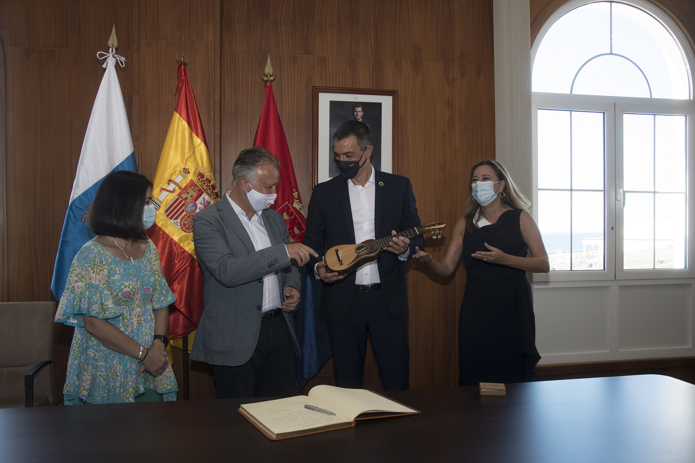 Visita de Pedro Sánchez al Cabildo de Lanzarote