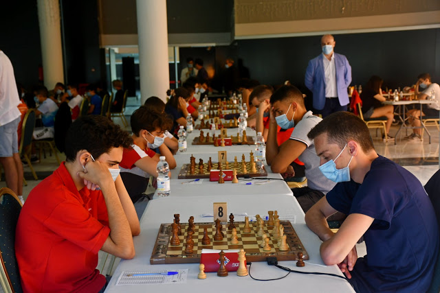 El Jóven Maestro Fide Rául Pérez Guerra  cuarto en el campeonato de España sub-16 