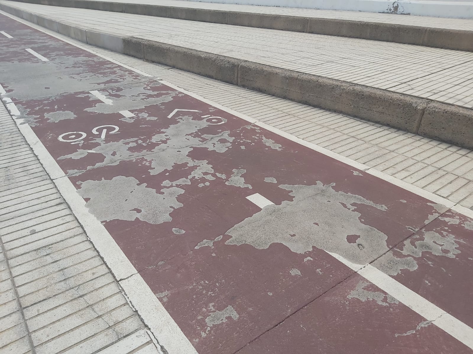 Estado del carril bici de la Avda. Marítima de Las Palmas de Gran Canaria