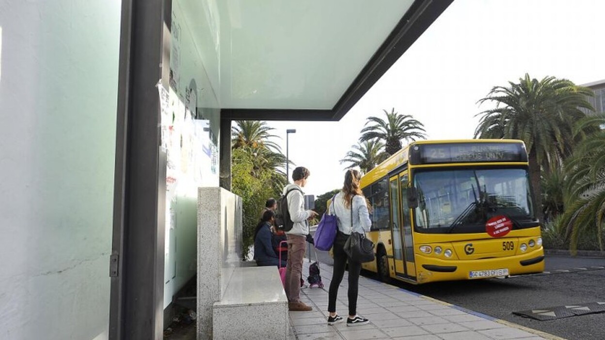 Línea 25 de Guaguas Municipales en la ULPGC Línea 25 de Guaguas Municipales en la ULPGC