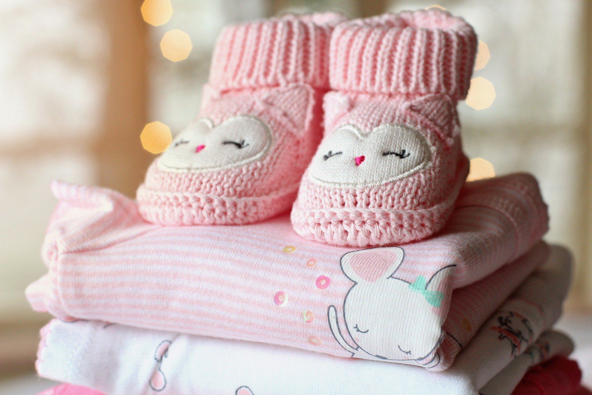 / Terri Cnudde (Pixabay) Ropa de bebé