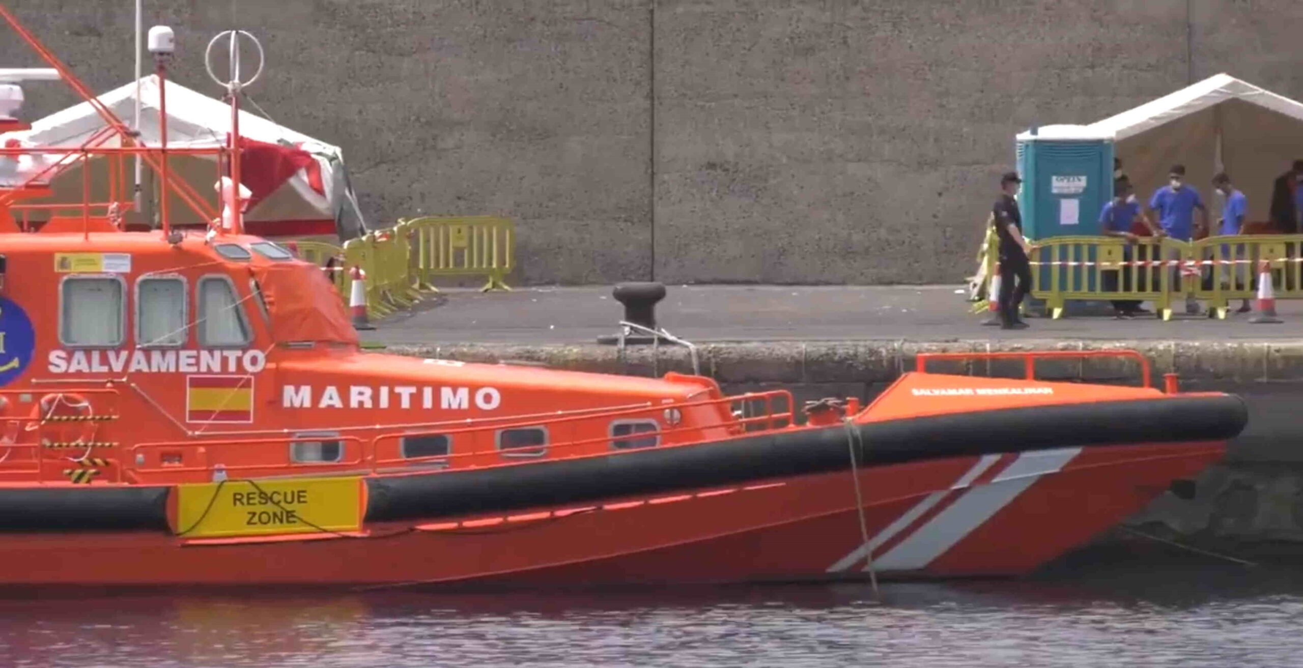 Salvamento Marítimo en el muelle de Arguineguín. Mogán / CanariasNoticias.es Salvamento Marítimo en el muelle de Arguineguín. Mogán / CanariasNoticias.es