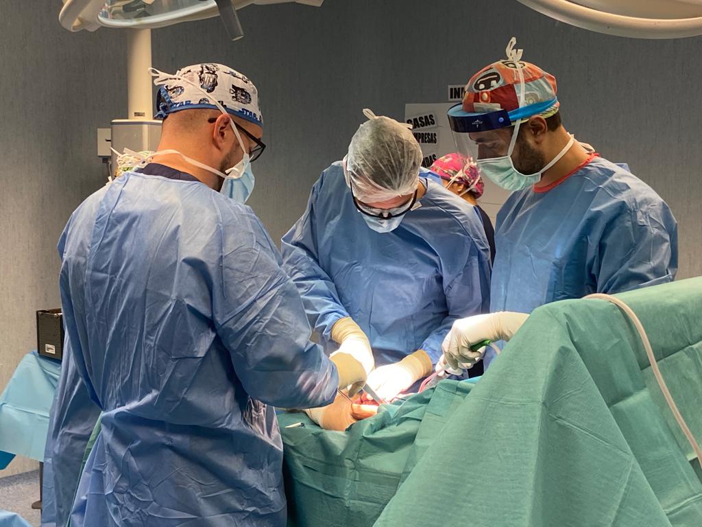 Operación del Dr. Edwin Pantaleón de Hospitales San Roque / CanariasNoticias.es