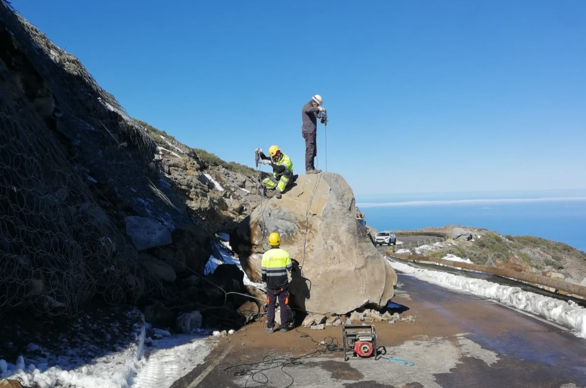 Derrumbe en la carretera del Roque de Los Muchachos (La Palma) / CanariasNoticias.es