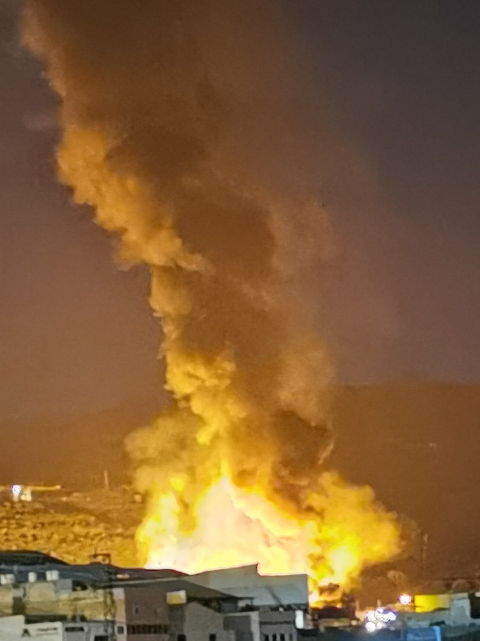 Incendio en la zona industrial de Maipez en Telde/ canariasnoticias.es