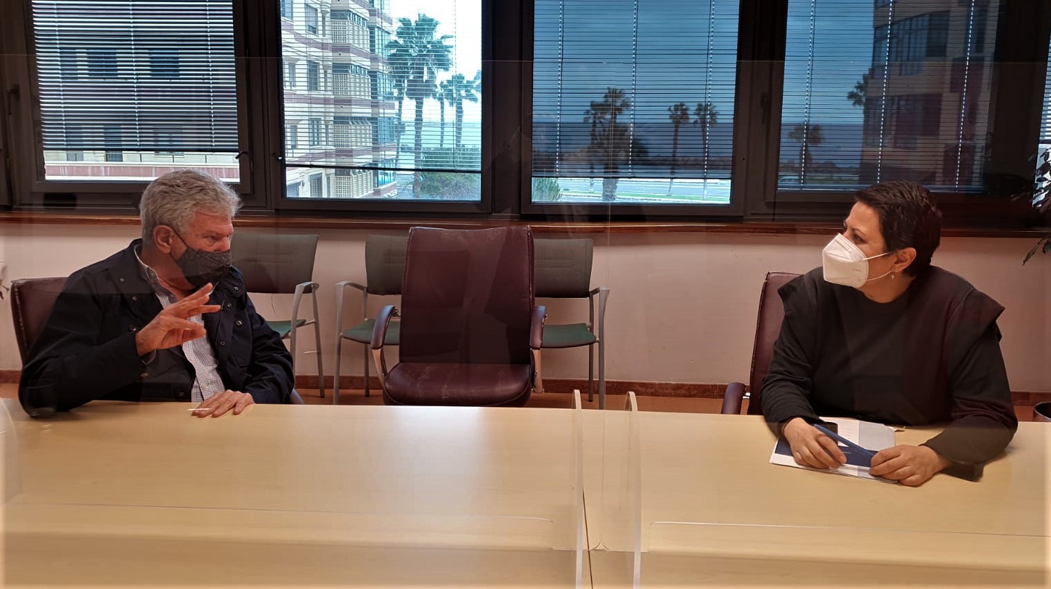 Reunión de Minerva Alonso y Pedro Quevedo / CanariasNoticias.es Reunión de Minerva Alonso y Pedro Quevedo / CanariasNoticias.es