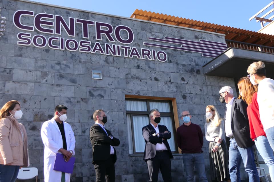 Ángel Víctor Torres visita el Centro sociosanitario de Echedo en El Hierro / CanariasNoticias.es Ángel Víctor Torres visita el Centro sociosanitario de Echedo en El Hierro / CanariasNoticias.es