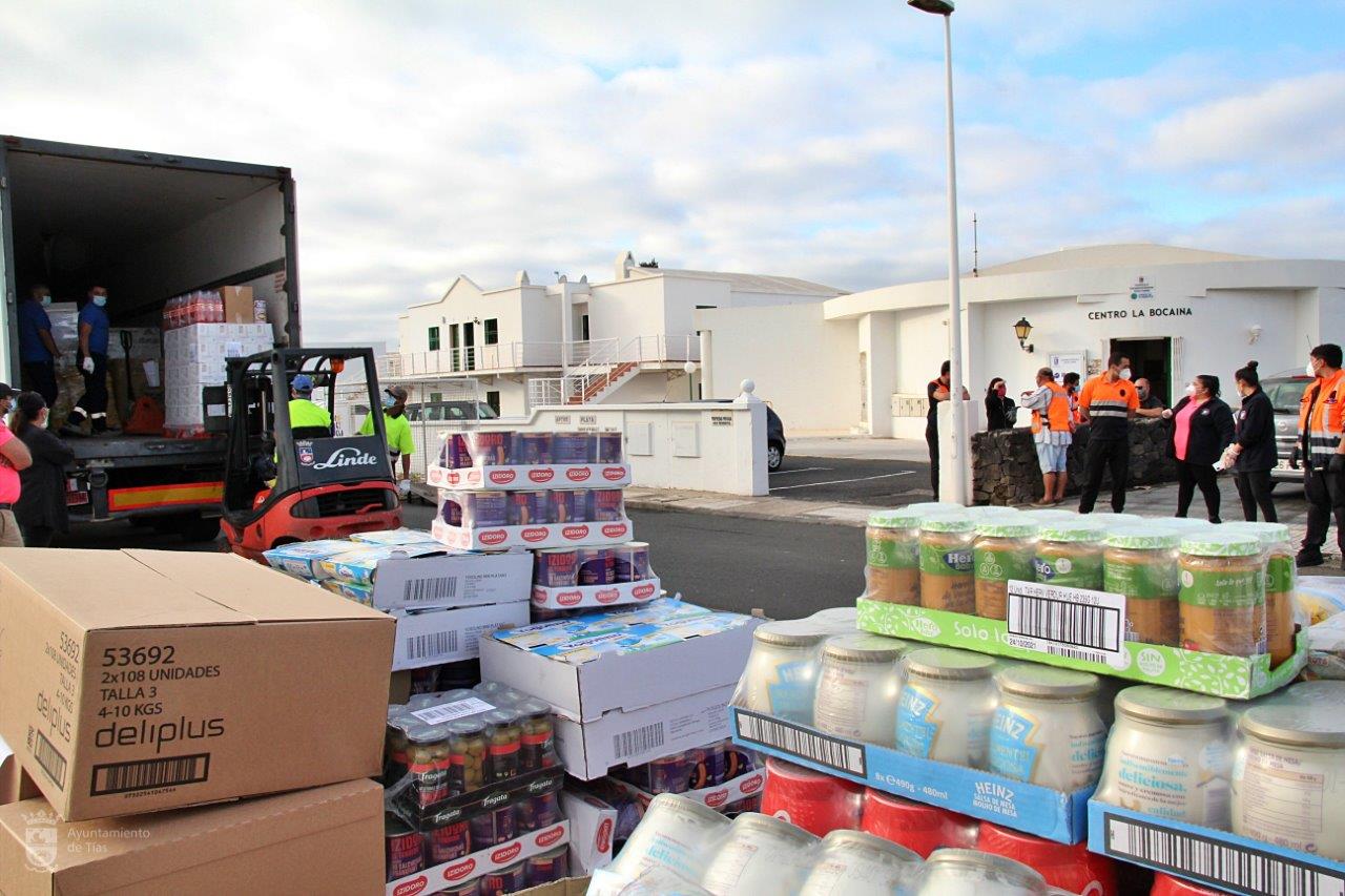 Tías recibe 17,5 toneladas de productos del Banco de Alimentos de Las Palmas / CanariasNoticias.es