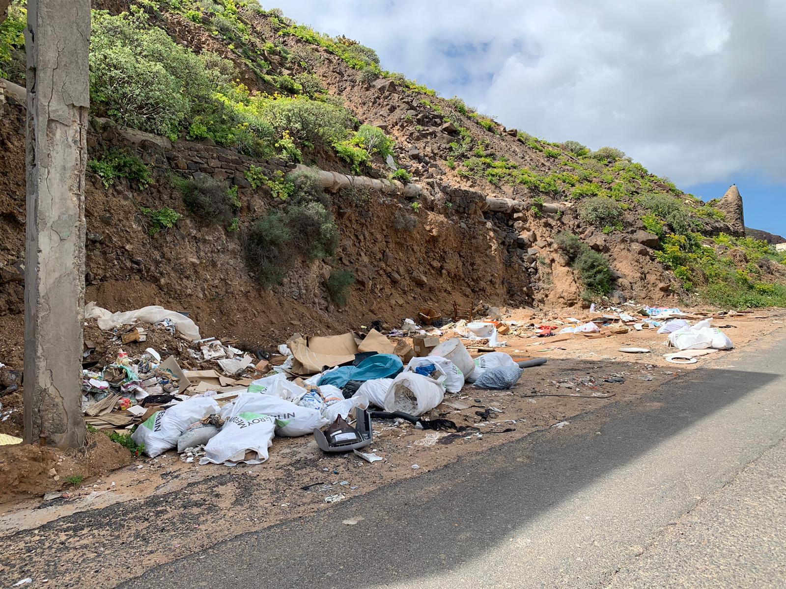 Acceso al antiguo cuartel Manuel Lois en Las Palmas de Gran Canaria / CanariasNoticias.es