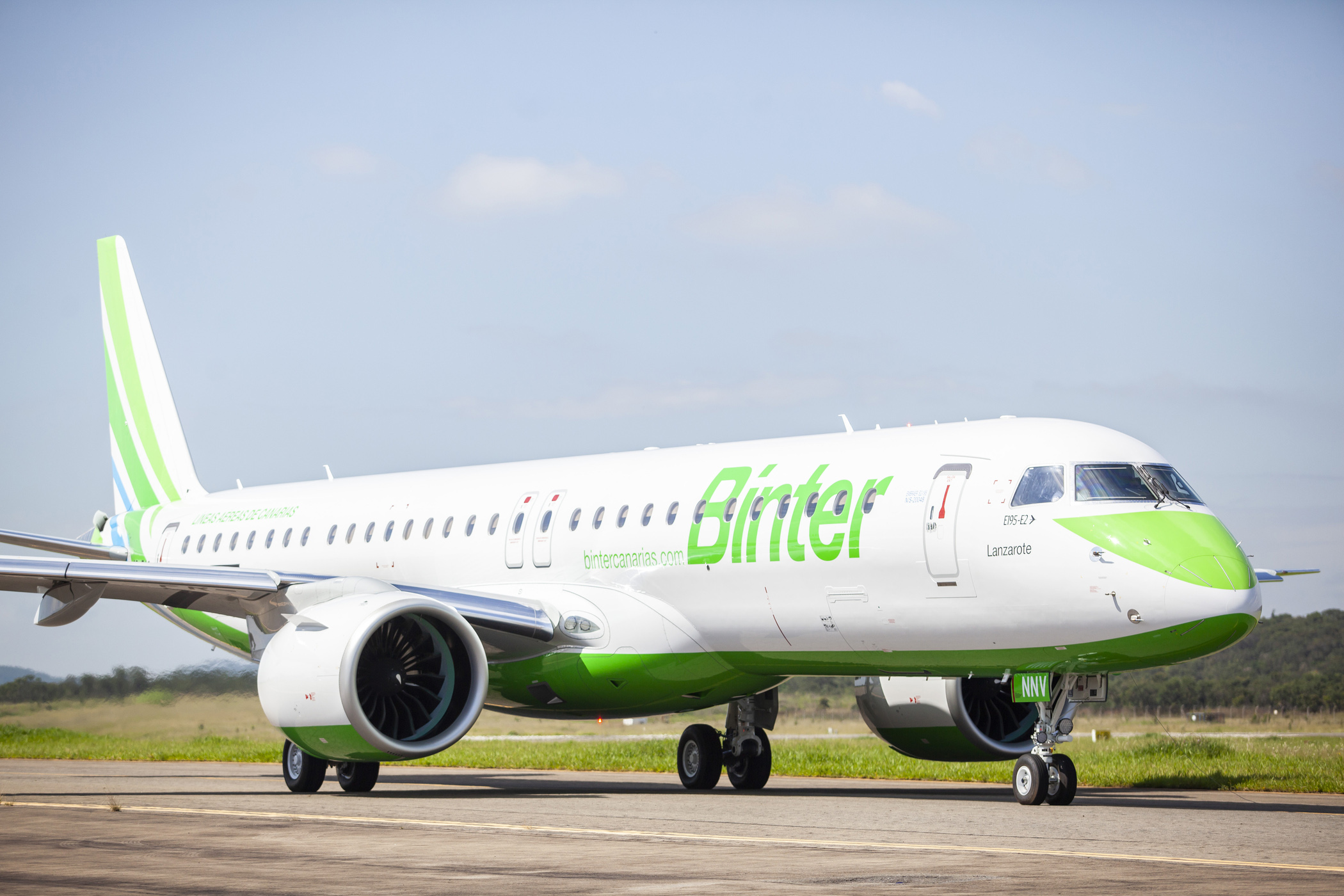Avión Embraer E1495-E2 de Binter / CanariasNoticias.es