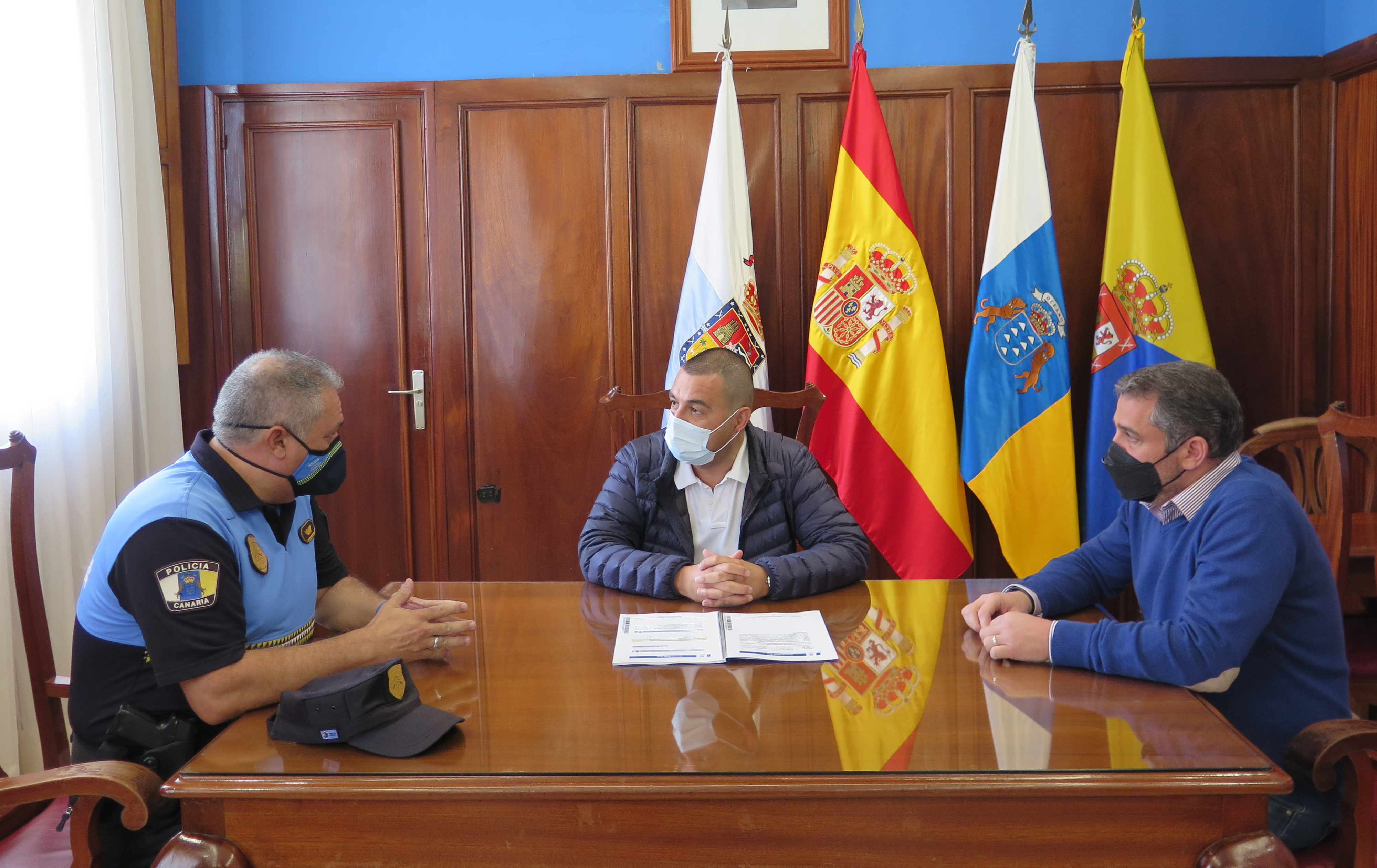 Reunión del alcalde Pedro Rodríguez, César Medina y Antonio Mederos / CanariasNoticias.es Reunión del alcalde Pedro Rodríguez, César Medina y Antonio Mederos / CanariasNoticias.es
