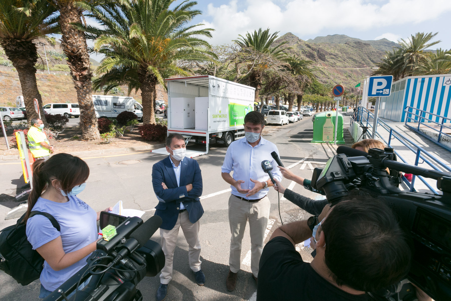 Punto Limpio móvil en Santa Cruz de Tenerife / CanariasNoticias.es