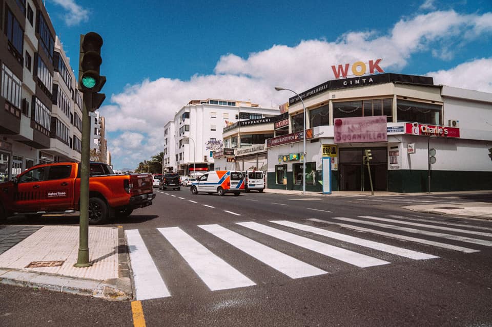 Arrecife refuerza la seguridad vial en las calles y remarca los pasos de peatones en las vías / CanariasNoticias.es