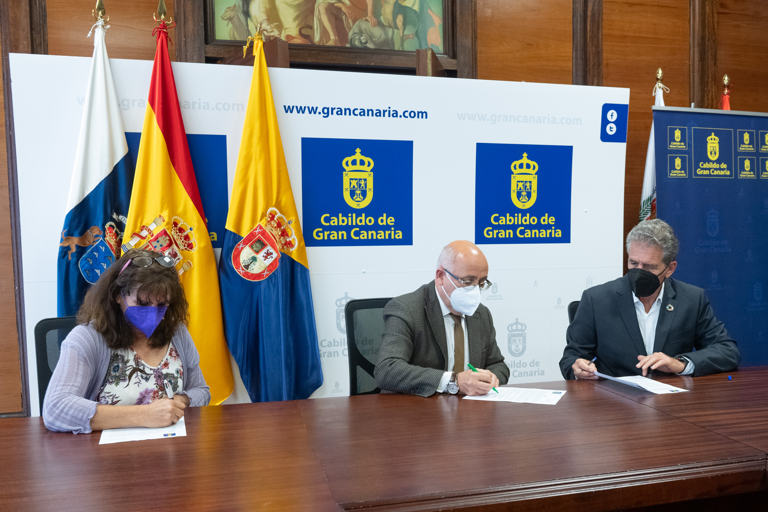 Convenio entre el Cabildo de Gran Canaria y el Colegio Oficial de Arquitectos / CanariasNoticias.es