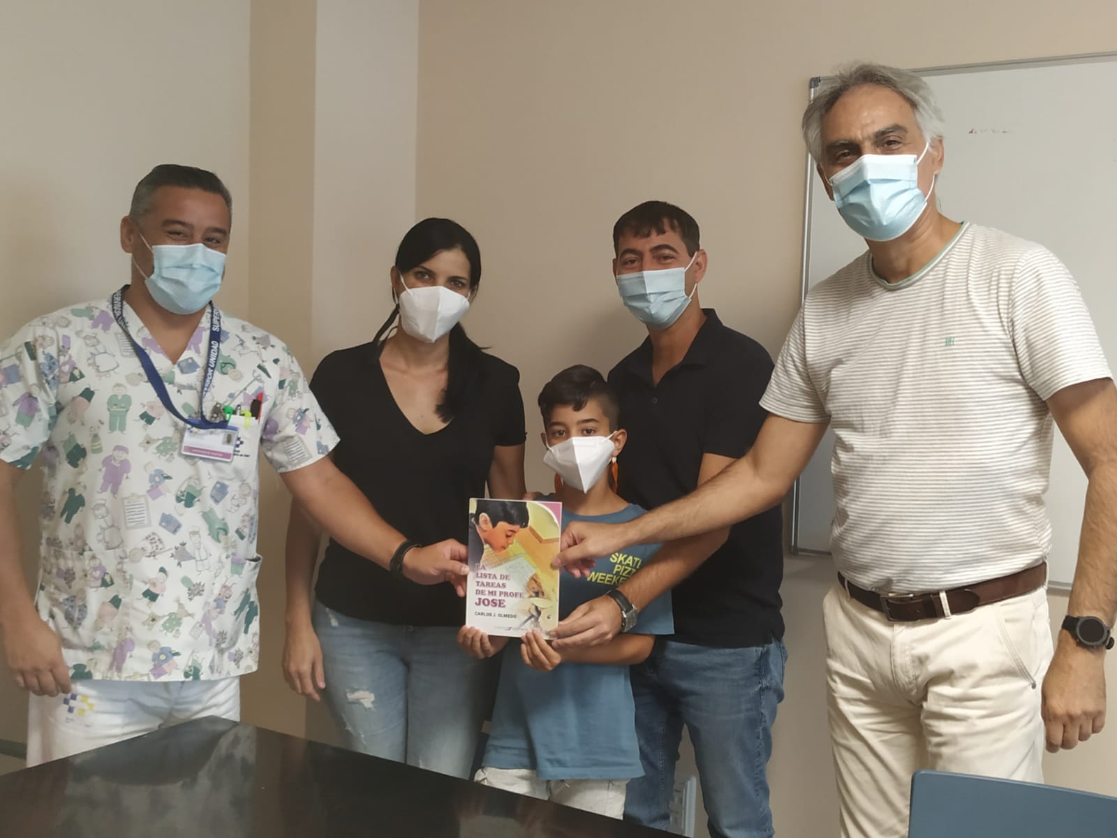 Donación de libros al Hospital General de Fuerteventura / CanariasNoticias.es Donación de libros al Hospital General de Fuerteventura / CanariasNoticias.es