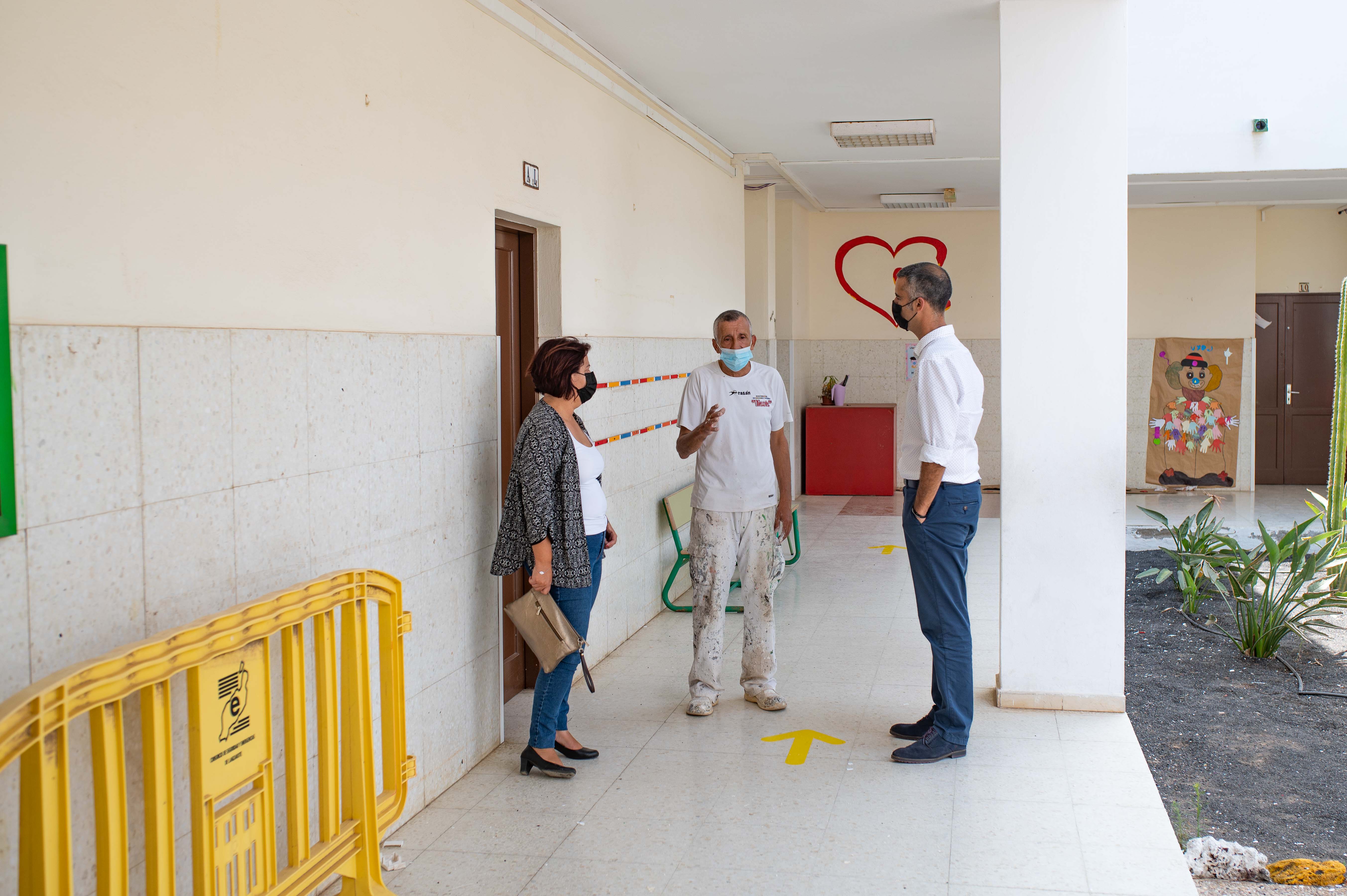 San Bartolomé pone a punto los colegios del municipio / CanariasNoticias.es