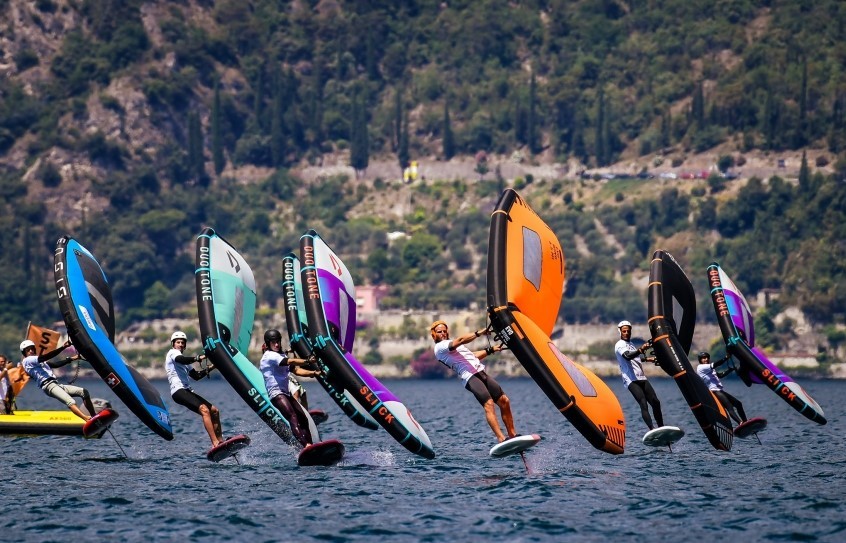  Kiteboarding. Wing Foil/ canariasnoticias