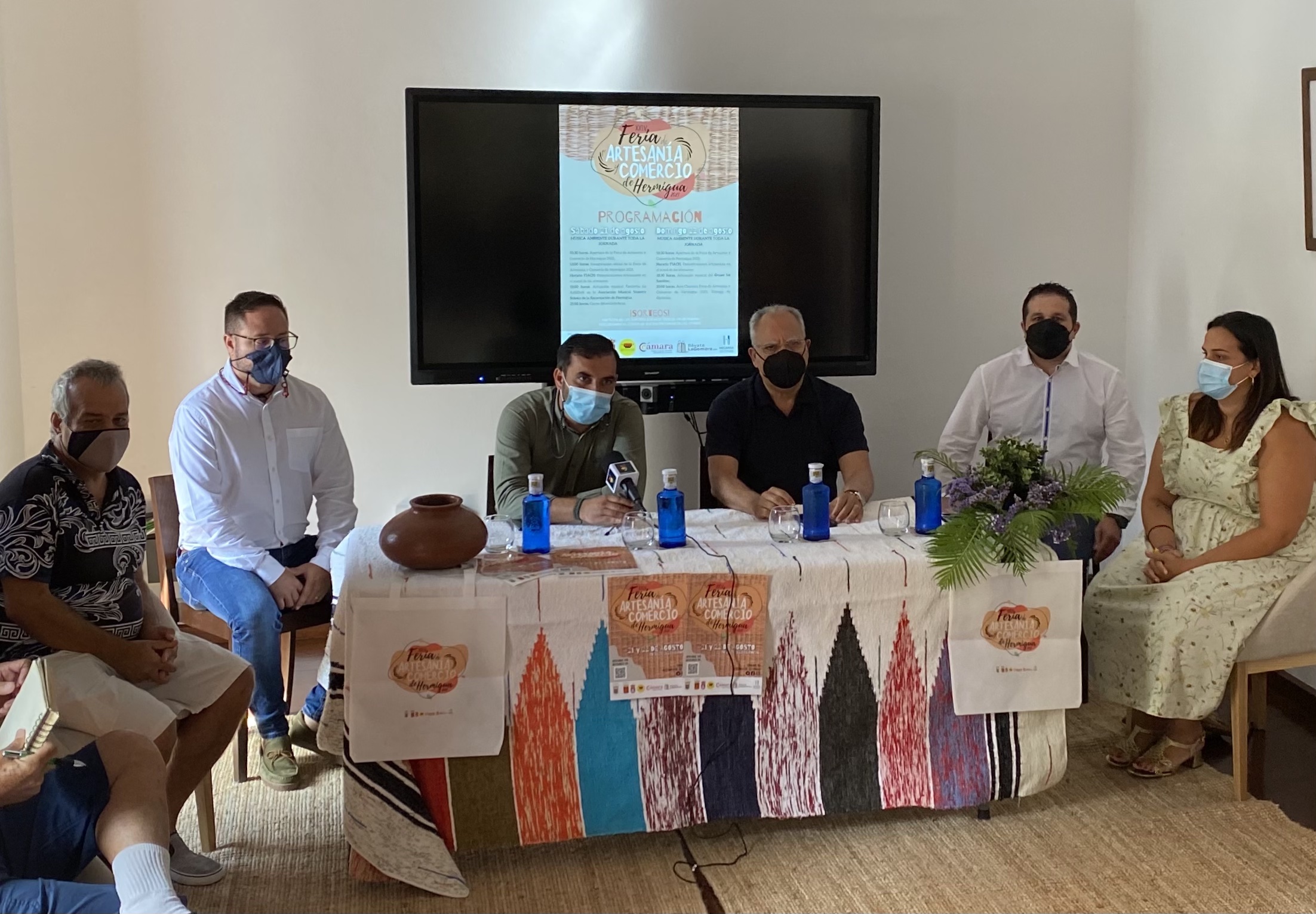 Hermigua presenta la XXIV edición de la Feria de Artesanía y Comercio / CanariasNoticias.es Hermigua presenta la XXIV edición de la Feria de Artesanía y Comercio / CanariasNoticias.es
