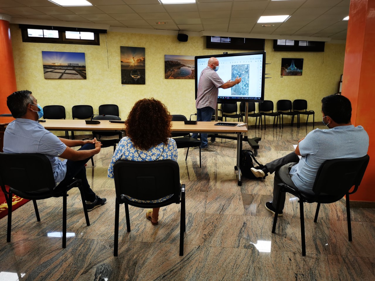 Presentación del Proyecto de Conectividad Rodonal de la Casa El Portón, La Iglesia y la calle vieja de Antigua