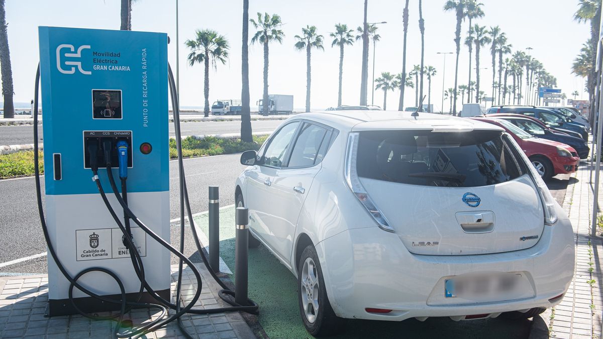Punto de recarga de vehículos eléctricos en Gran Canaria / CanariasNoticias.es Punto de recarga de vehículos eléctricos en Gran Canaria / CanariasNoticias.es