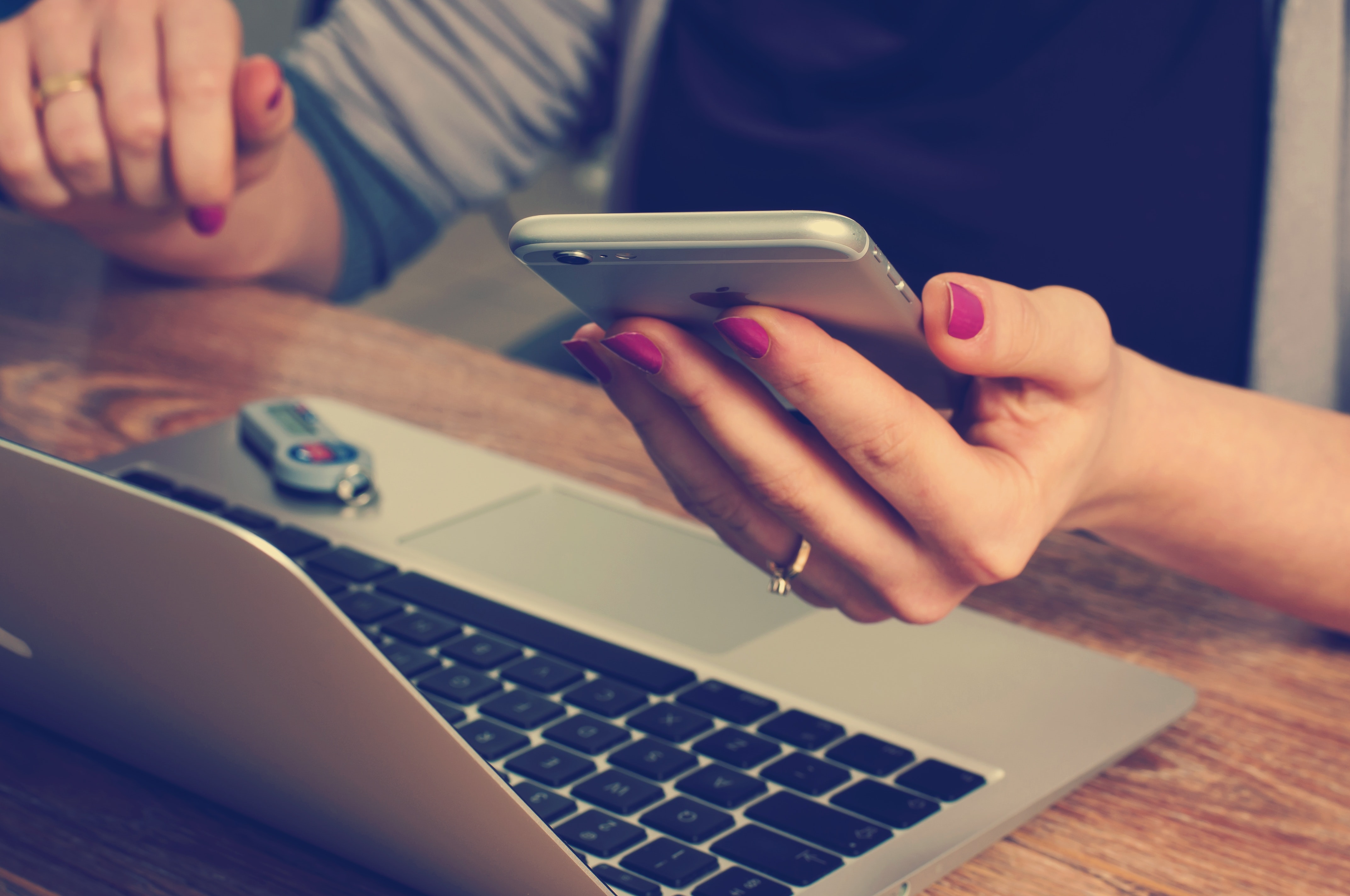 / Firmbee.com (Unsplash) Ventajas de los mini préstamos inmediatos: ¿Cómo encontrar el mejor?