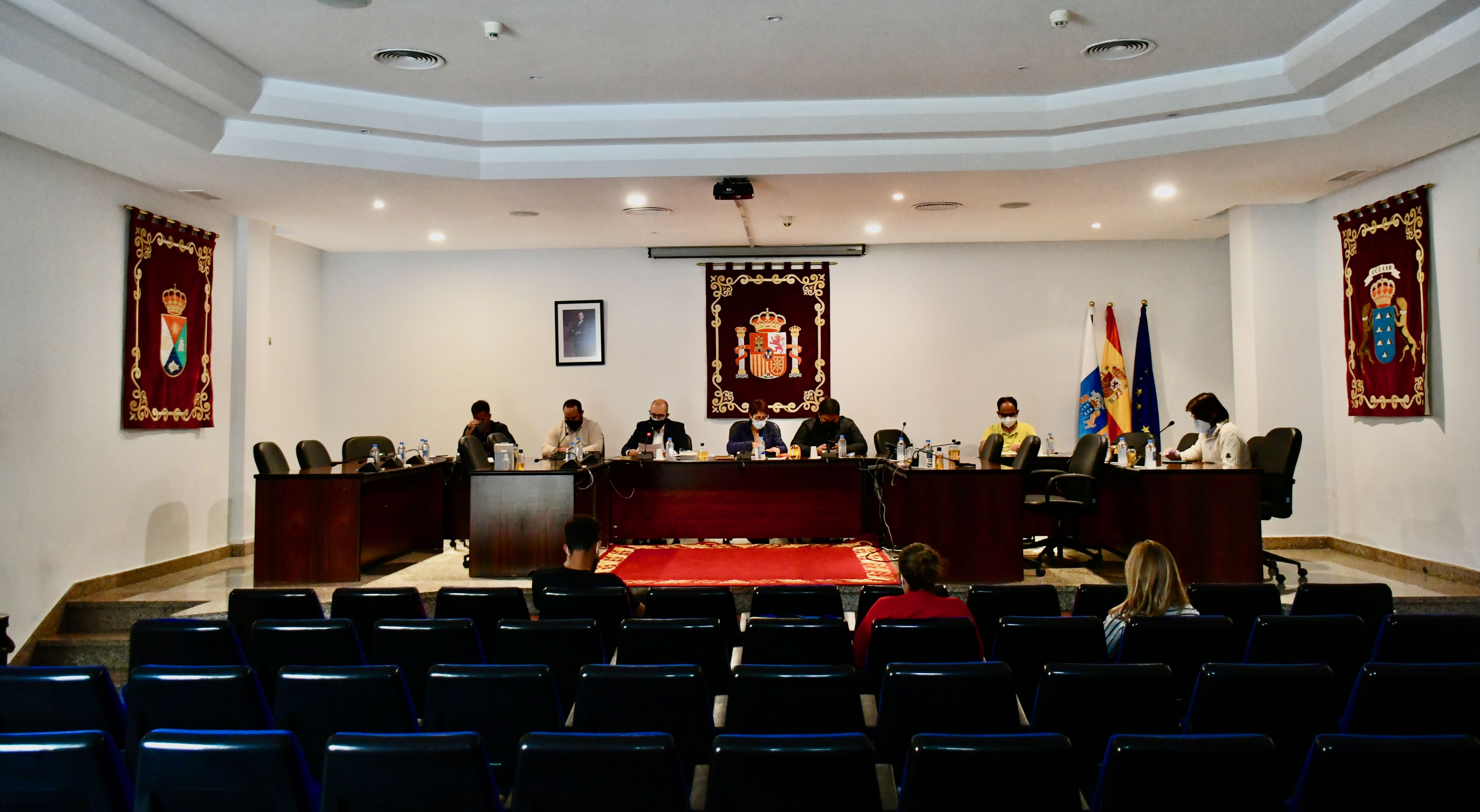 Pleno del Ayuntamiento de Mogán / CanariasNoticias.es Pleno del Ayuntamiento de Mogán / CanariasNoticias.es