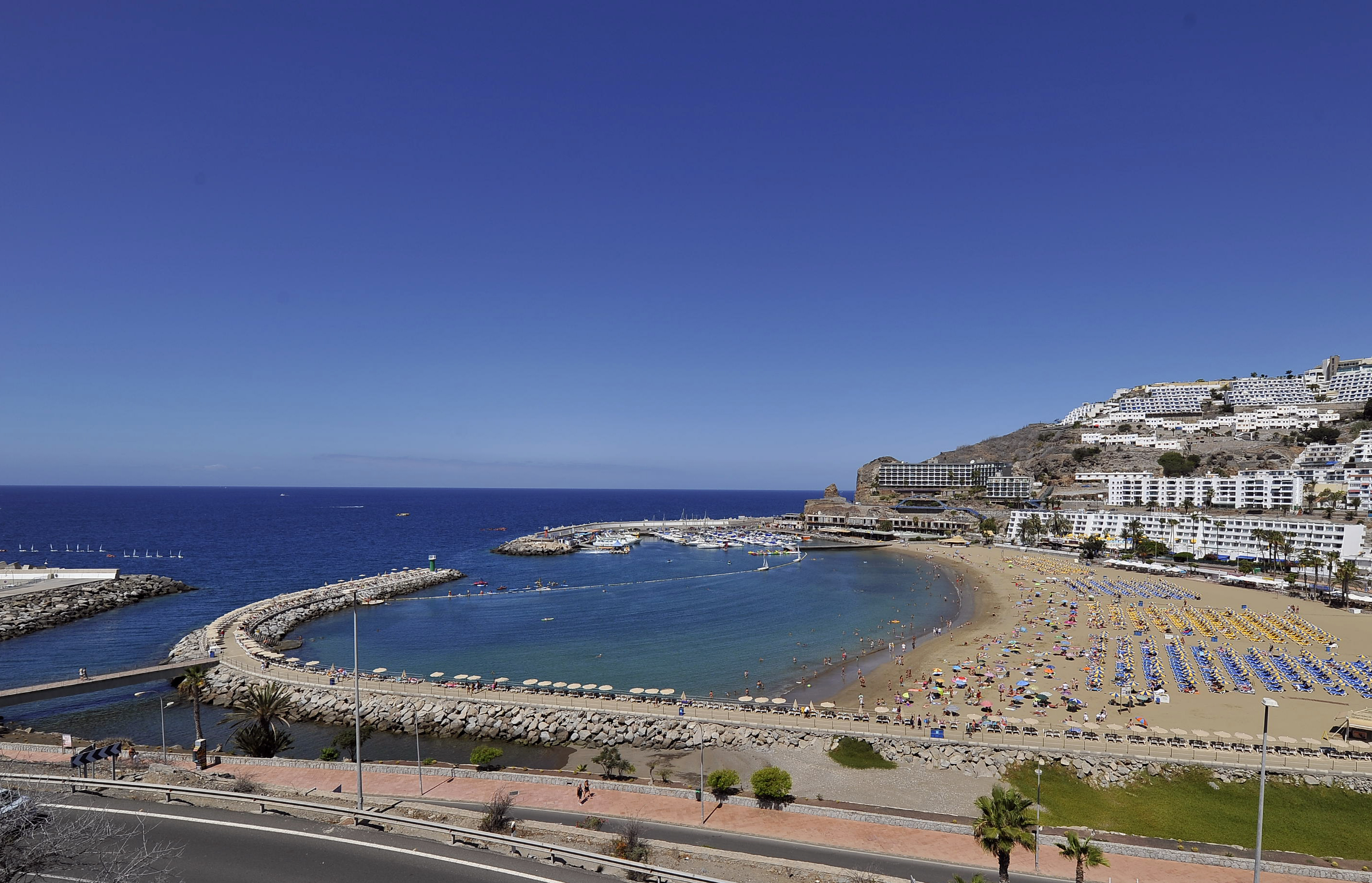 Playa  de Puerto Rico en Mogán (Gran Canaria) / CanariasNoticias.es