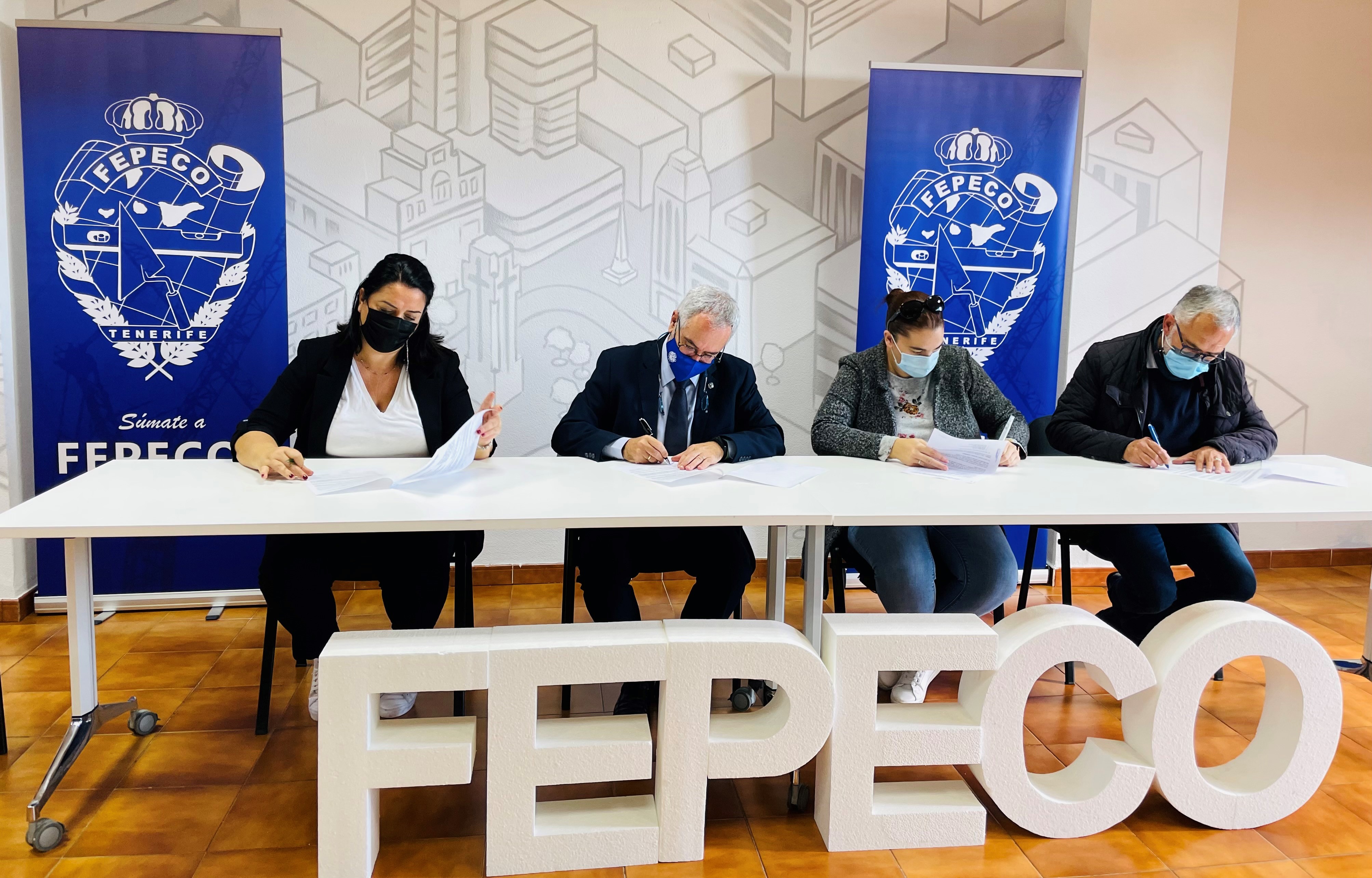 FEPECO, UGT y CCOO firman el calendario laboral de la construcción para 2022 / CanariasNoticias.es