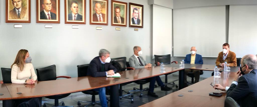 Reunión de CC Tenerife con el Colegio Oficial de Médicos de Tenerife / CanariasNoticias.es Reunión de CC Tenerife con el Colegio Oficial de Médicos de Tenerife / CanariasNoticias.es