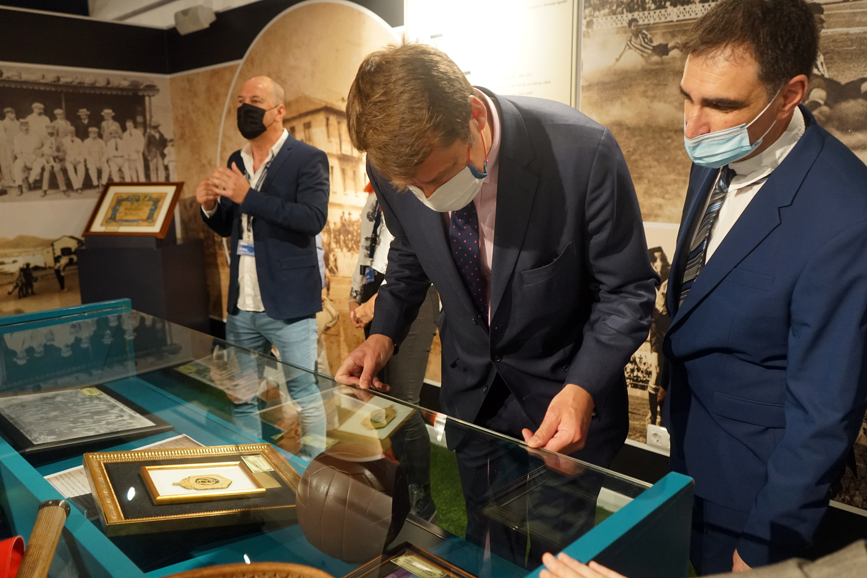 Visita del embajador de Reino Unido en España al Museo Elder / CanariasNoticias.es