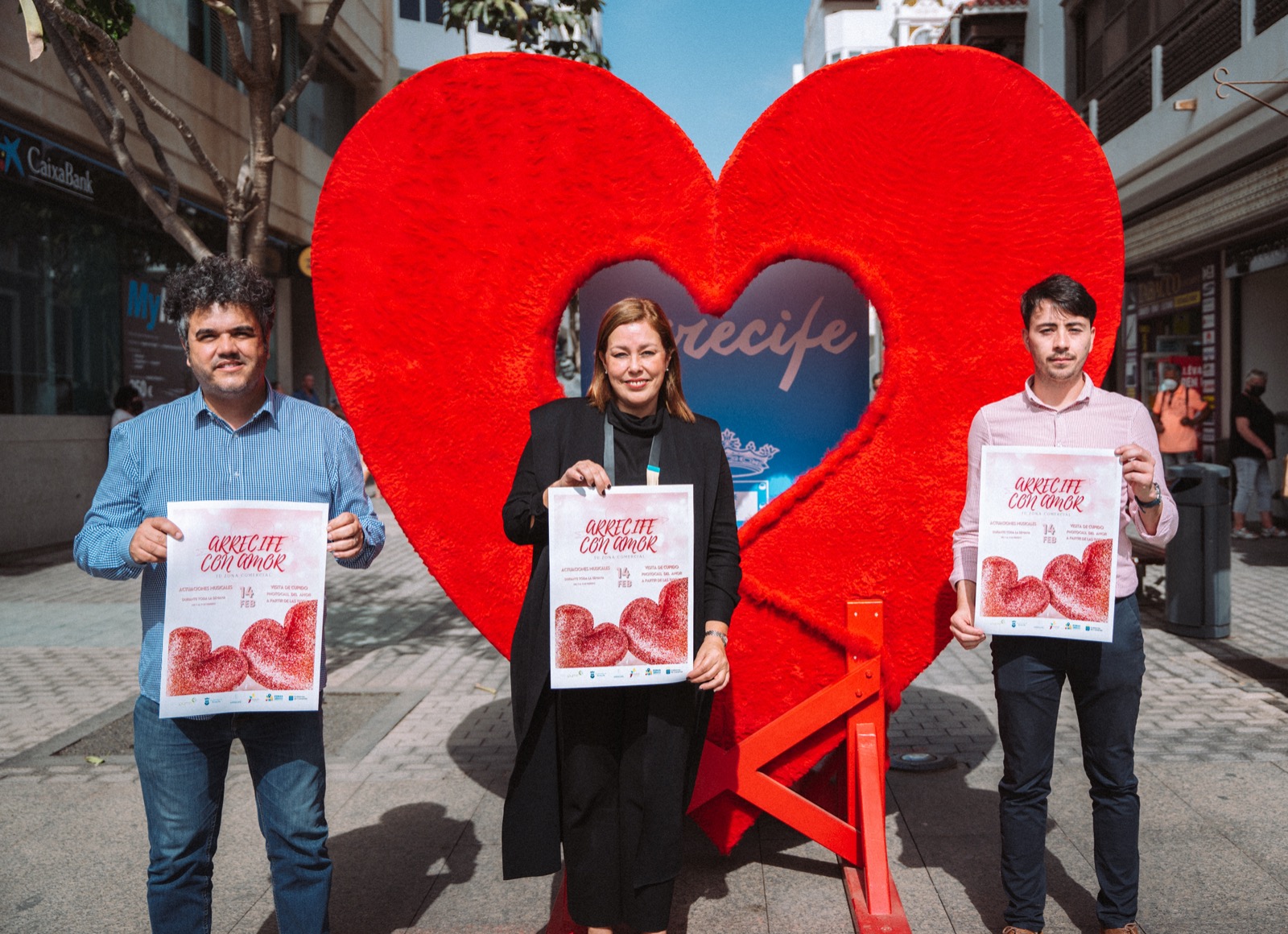 Campaña “Arrecife con amor” en la zona comercial abierta / CanariasNoticias.es