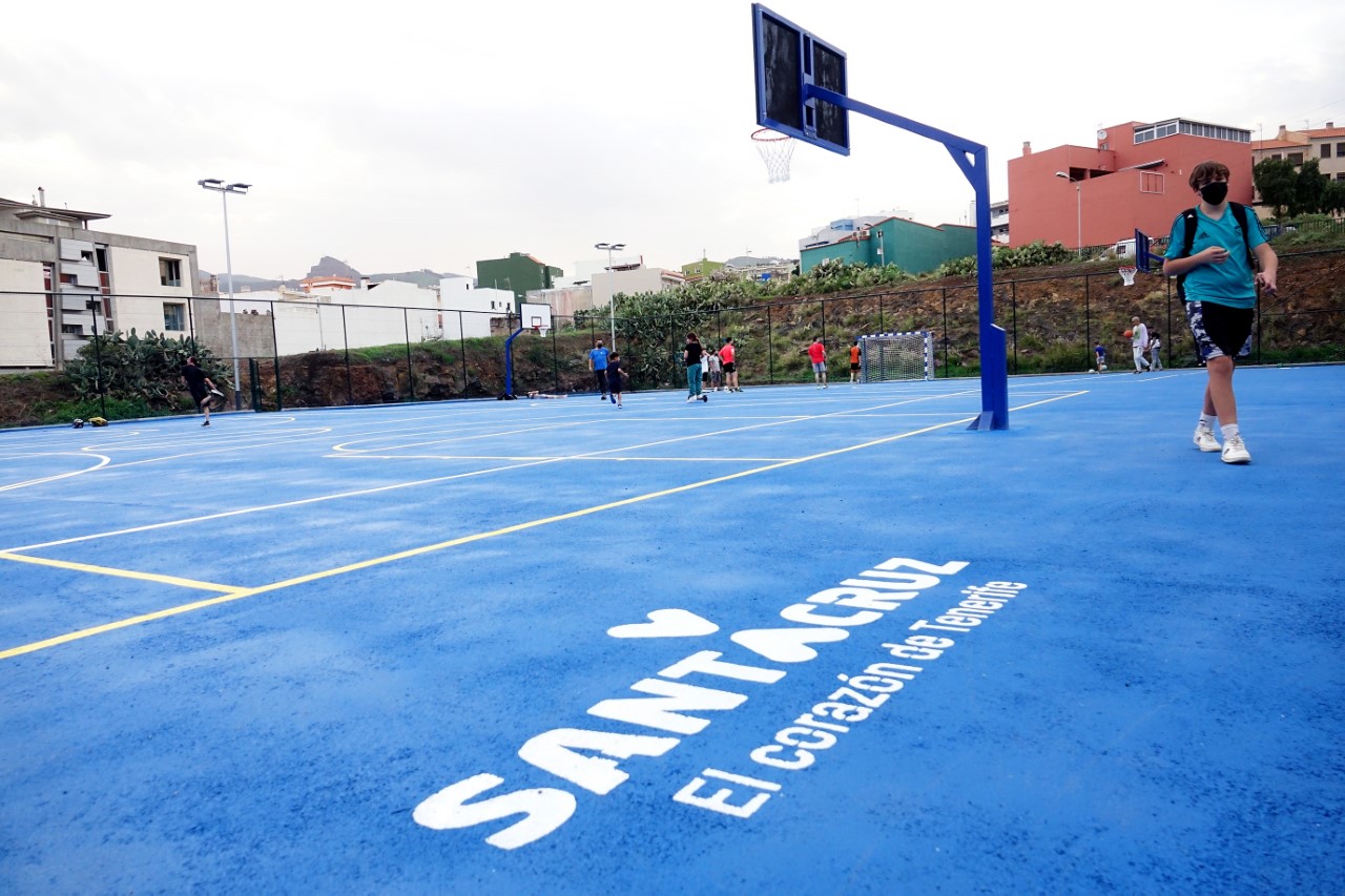 Polideportivo de El Sobradillo en Santa Cruz de Tenerife/ CanariasNoticias.es
