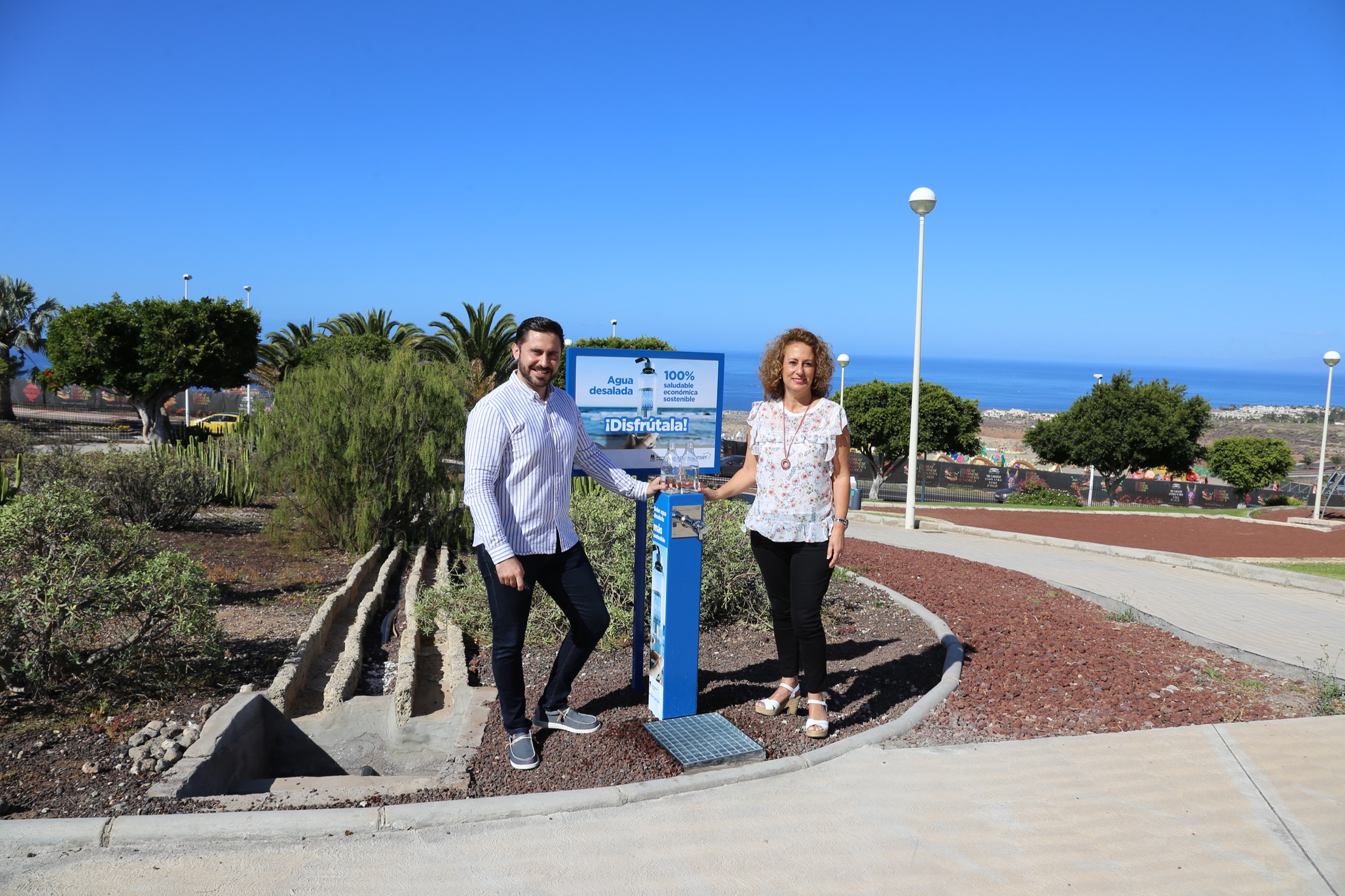 Adeje instala un dispensador de agua desalada en el parque El Galeón / CanariasNoticias.es