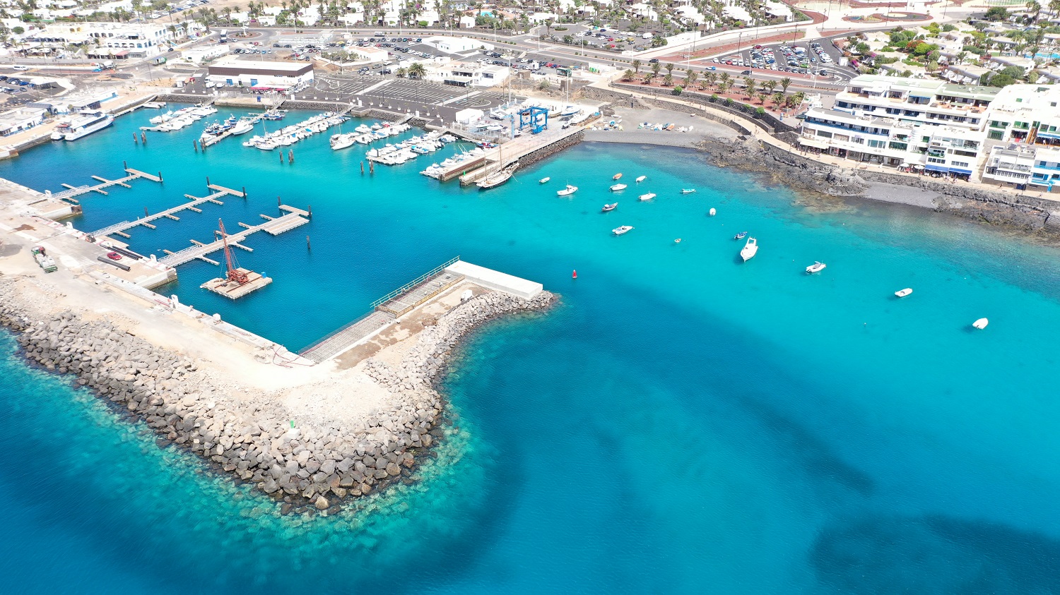 Puerto de Playa Blanca en Yaiza (Lanzarote) / CanariasNoticias.es