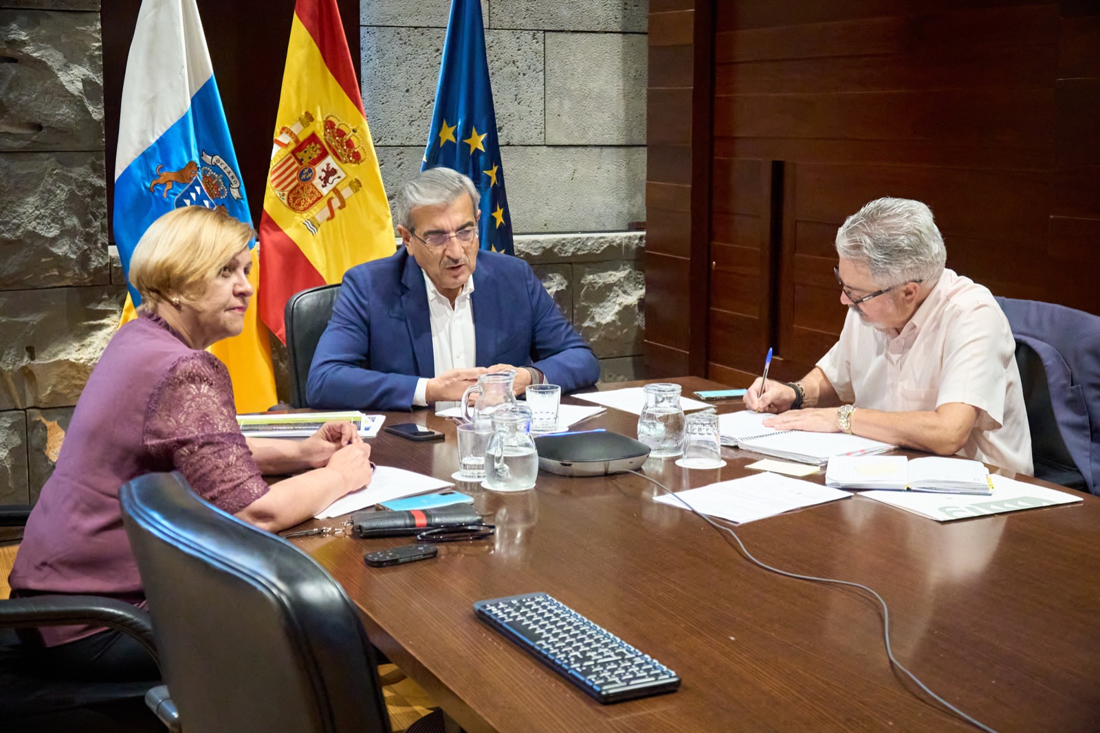 Román Rodríguez se reúne con ACAVyT / CanariasNoticias.es Román Rodríguez se reúne con ACAVyT / CanariasNoticias.es