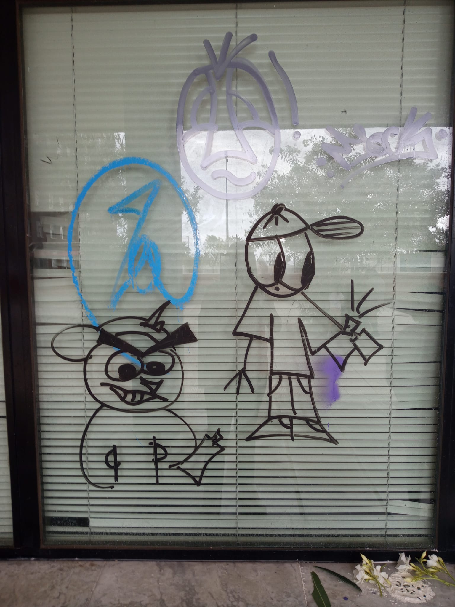 Grafittis en Puerto de la Cruz / CanariasNoticias.es