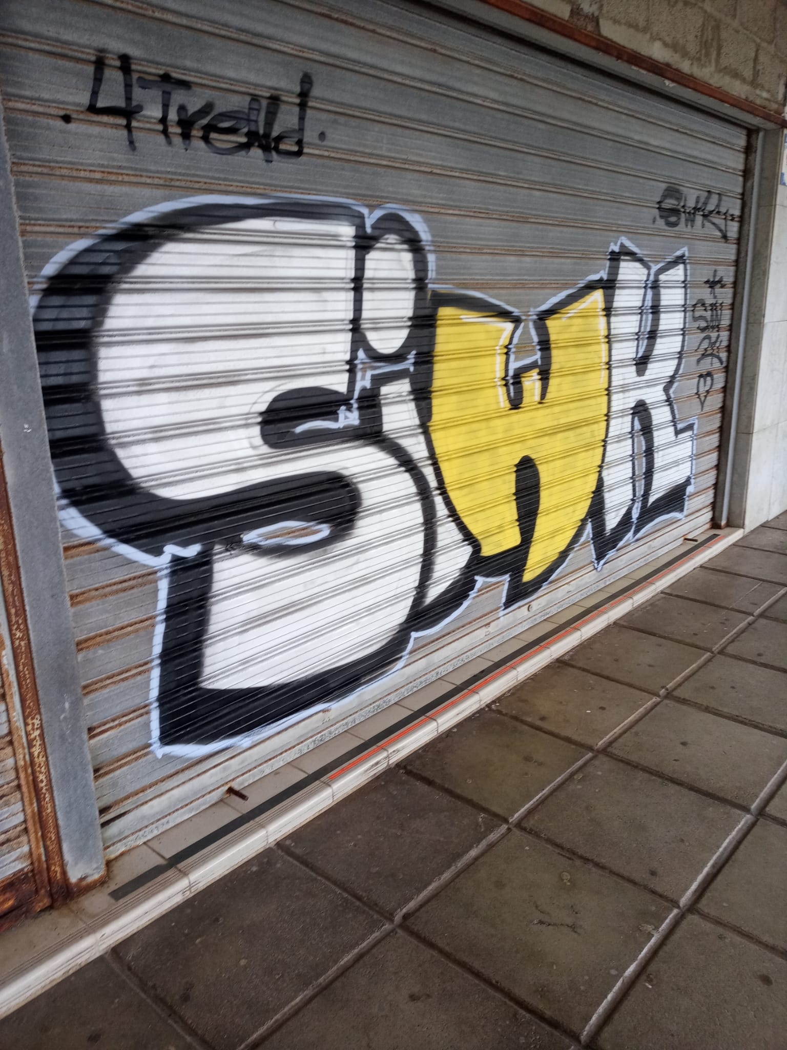 Grafittis en Puerto de la Cruz / CanariasNoticias.es