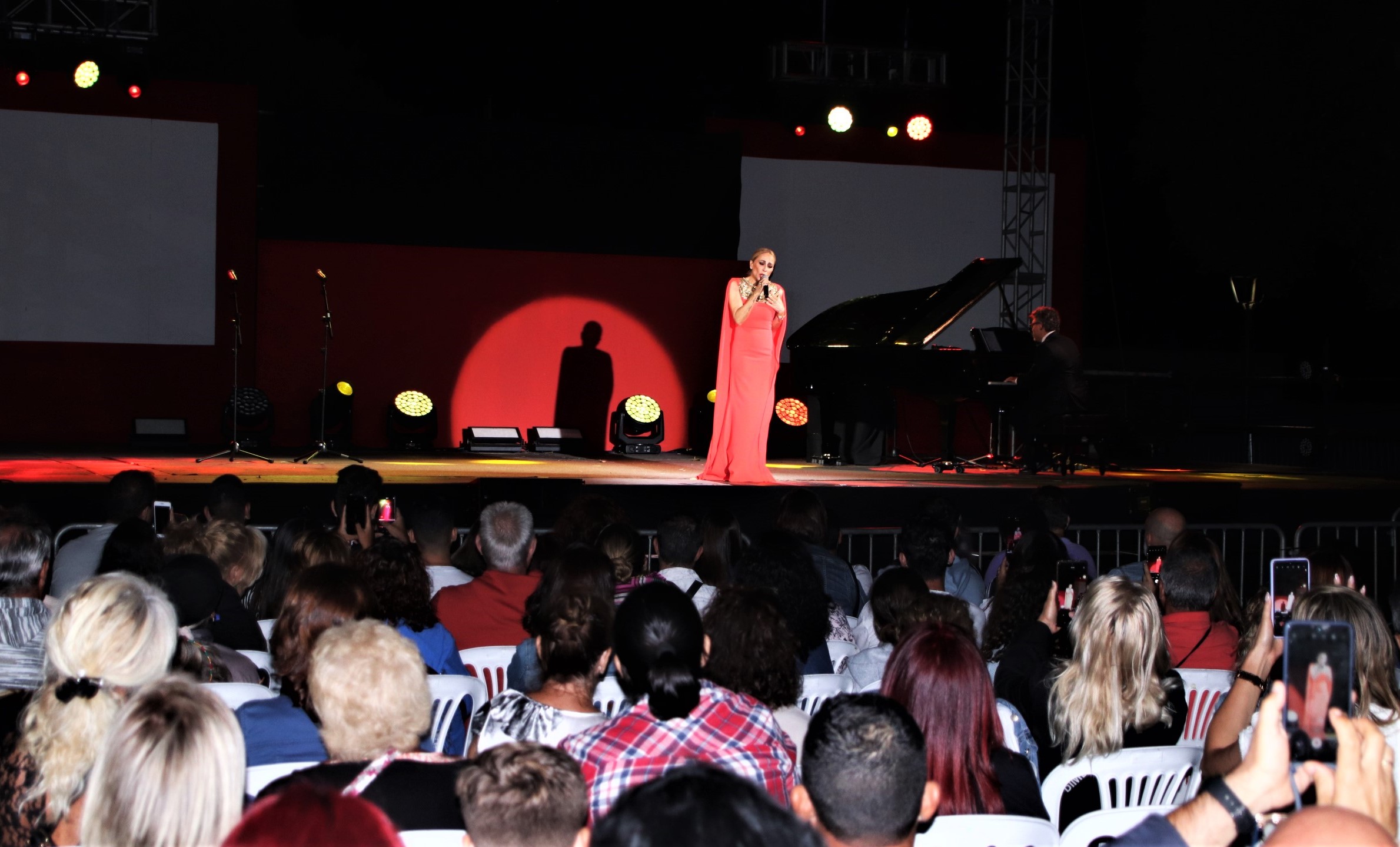 Concierto de Marta Sánchez en Yaiza (Lanzarote) / CanariasNoticias.es